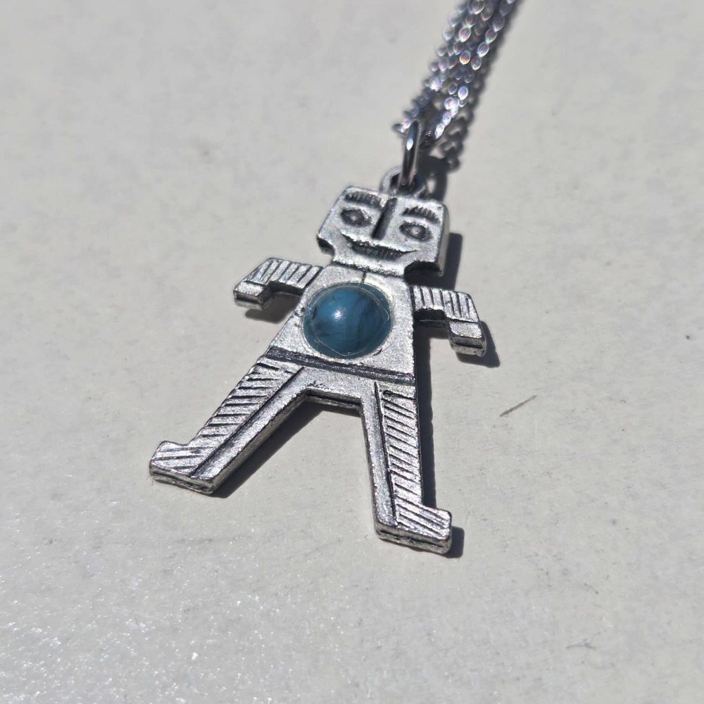 Vintage Silver Tone Metal Pendant Necklace Blue Bead Detail - Picture 6 of 6